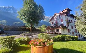 Aiguille Du Midi - Hotel & Restaurant